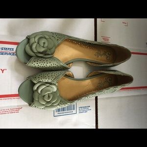 size 10 Seychelles sandals/flats